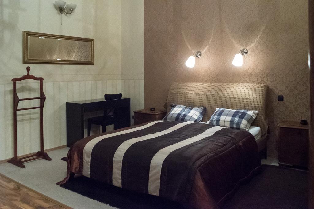ブダペストInviting Flat In The Heart Of Townアパートメント エクステリア 写真