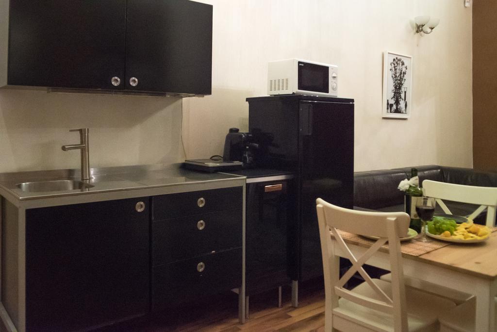 ブダペストInviting Flat In The Heart Of Townアパートメント エクステリア 写真