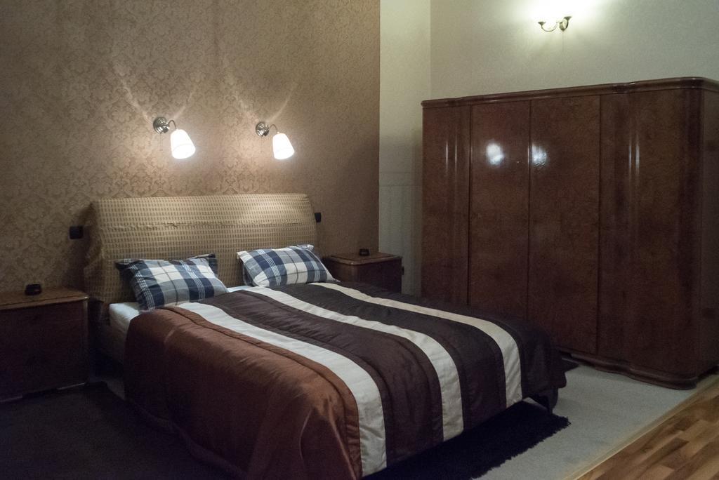 ブダペストInviting Flat In The Heart Of Townアパートメント エクステリア 写真